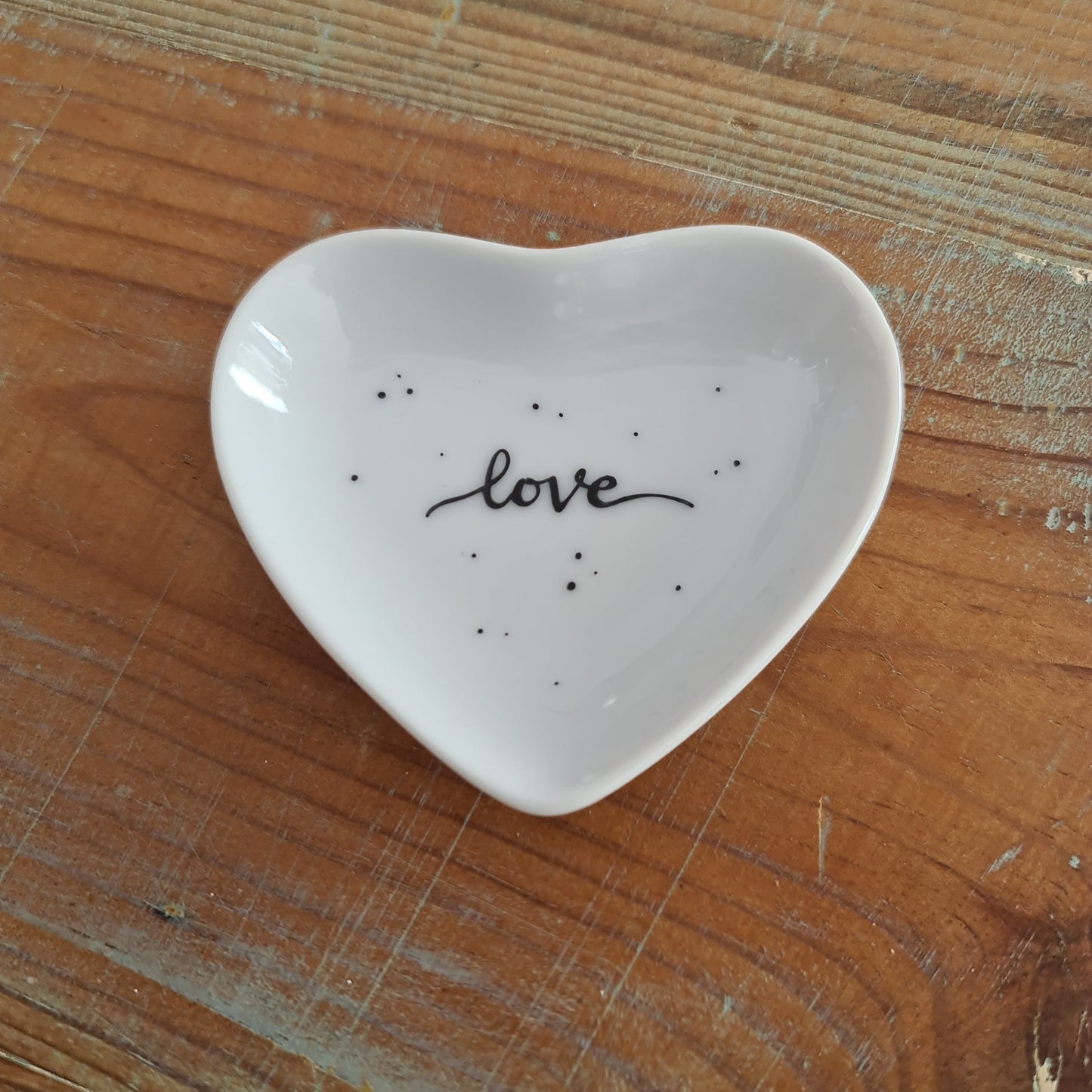 Coupelle en forme de cœur - décor love peint à la main