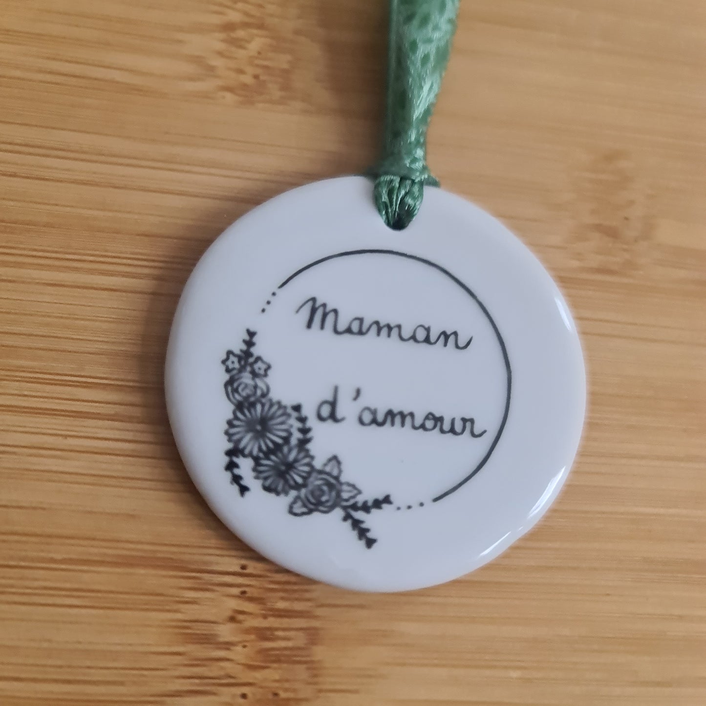 Médaillon - Couronne "Maman d'amour".