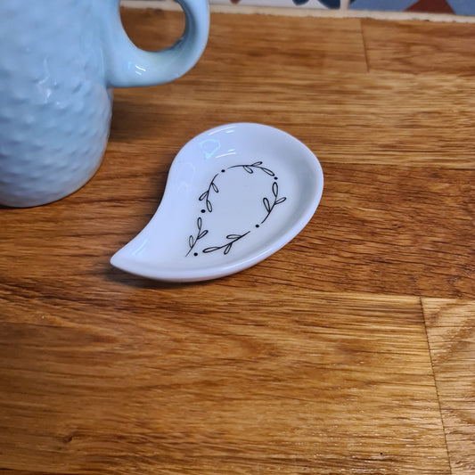 Mini coupelle goutte chinée en céramique - décor 4 floral peints à la main