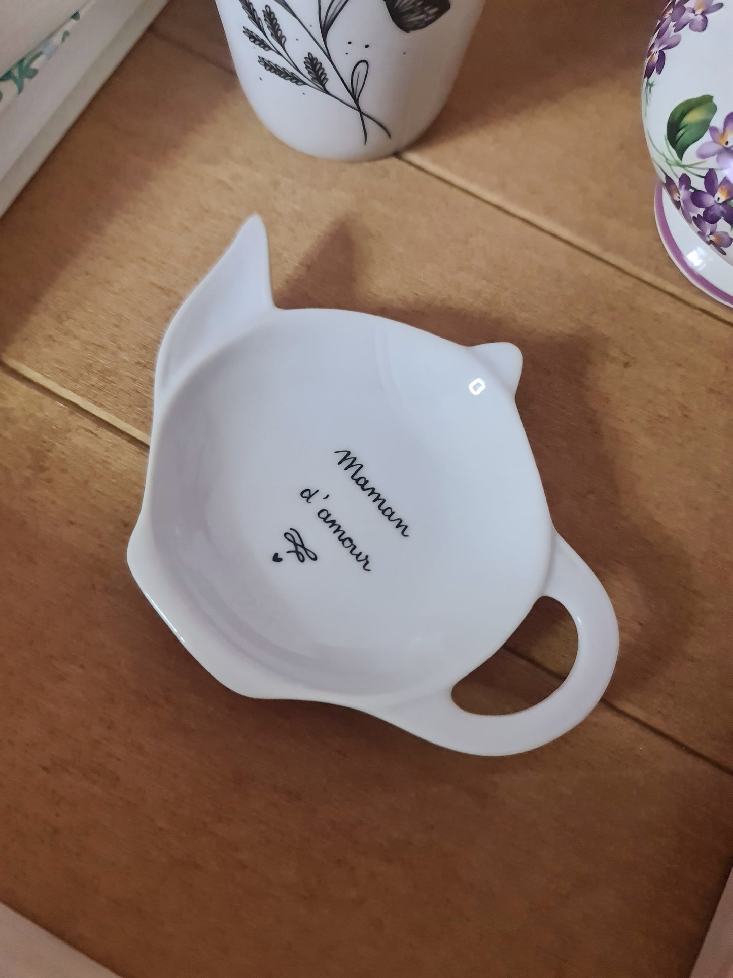 Repose sachet de thé en porcelaine - décor Arabesque "Maman d'amour" peint à la main