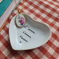 Coupelle cœur en porcelaine - décor L'amour peint à la main
