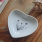 Coupelle cœur en porcelaine - décor Marguerites peint à la main