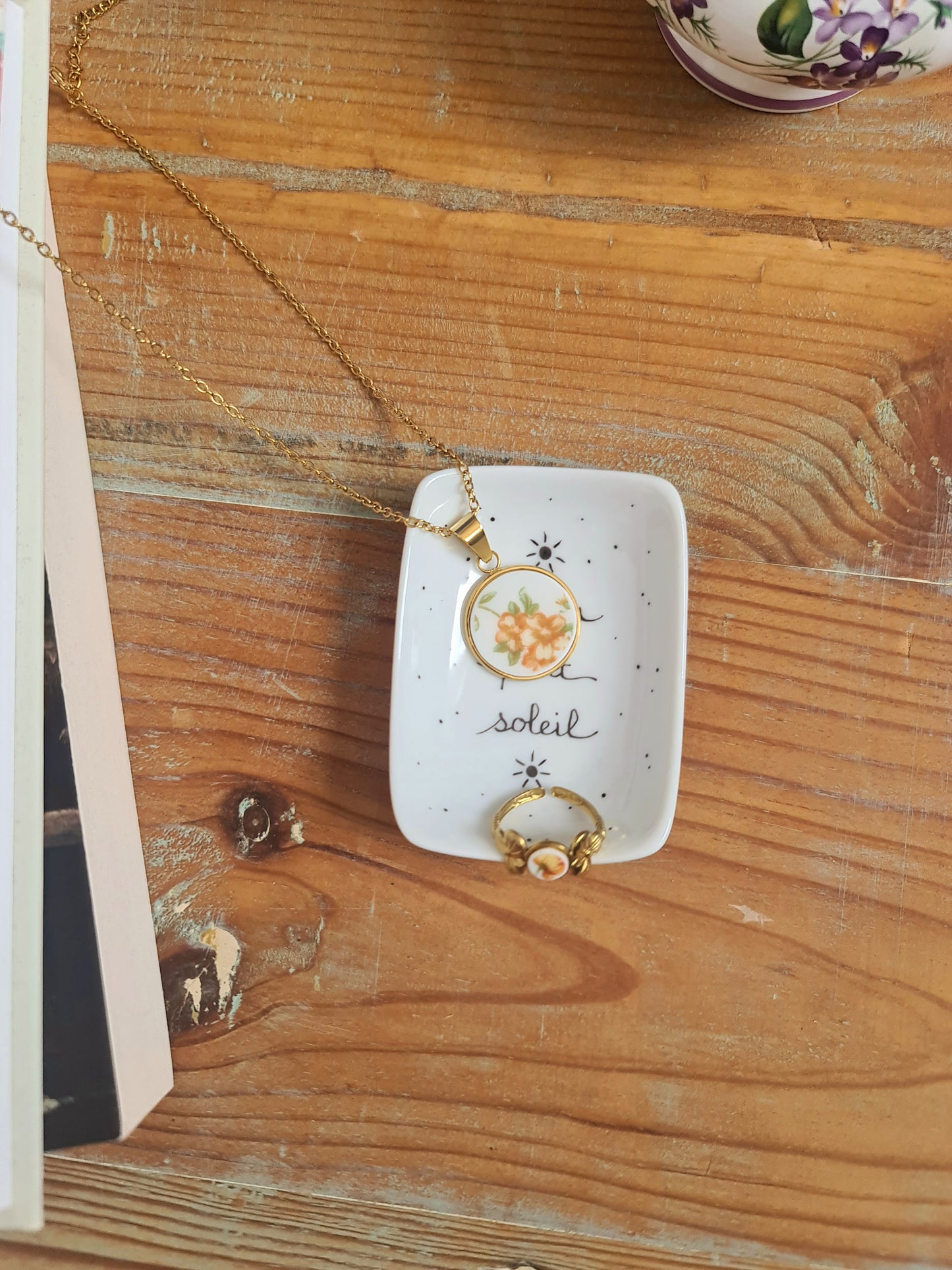 Coupelle à bijoux rectangle en porcelaine - décor "mon petit soleil" peint à la main