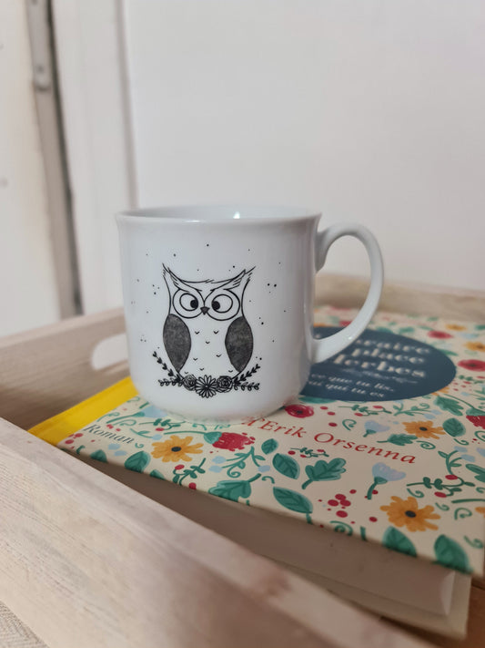 Tasse timbale en porcelaine - décor Chouette peint à la main