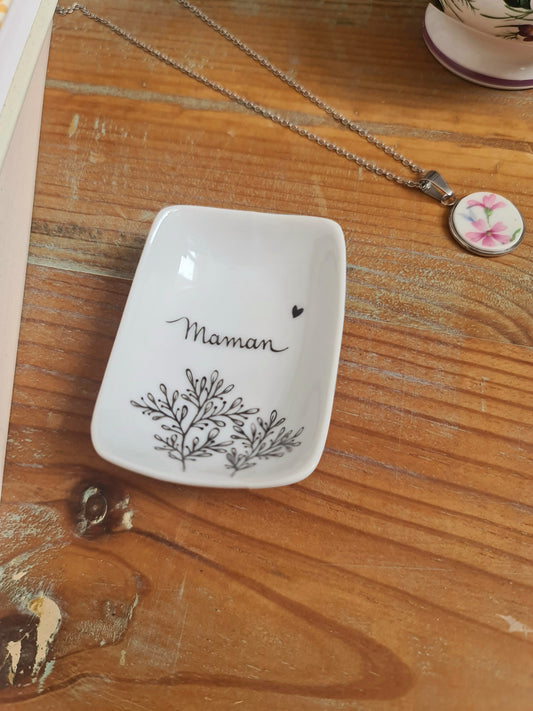 Coupelle à bijoux rectangle en porcelaine - décor "Maman" Feuillage peint à la main