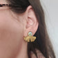 Boucles d'oreilles ginkgo en acier inoxydable doré - décorées avec un morceau de vaisselle surcyclé - Fleurs vertes