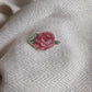 Pin's en Fer rhodié - décoré à partir de vaisselle - Forme fleur - Grande rose