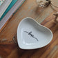 Coupelle cœur en porcelaine - décor Love peint à la main
