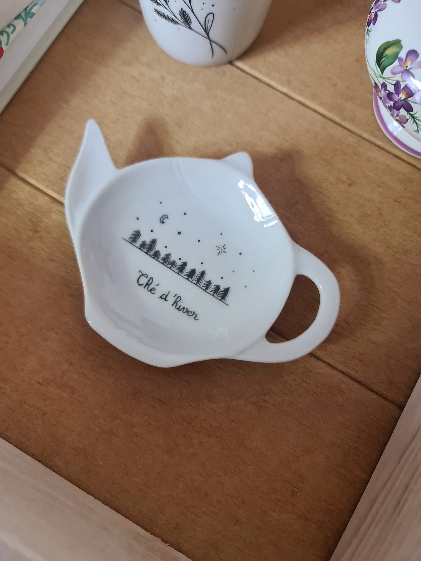 Repose sachet de thé en porcelaine - décor Forêt "Thé d'hiver" peint à la main
