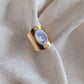 Bague martelée en Laiton Doré à l'Or Fin - décorée à partir de vaisselle - Fleurs bleues claires