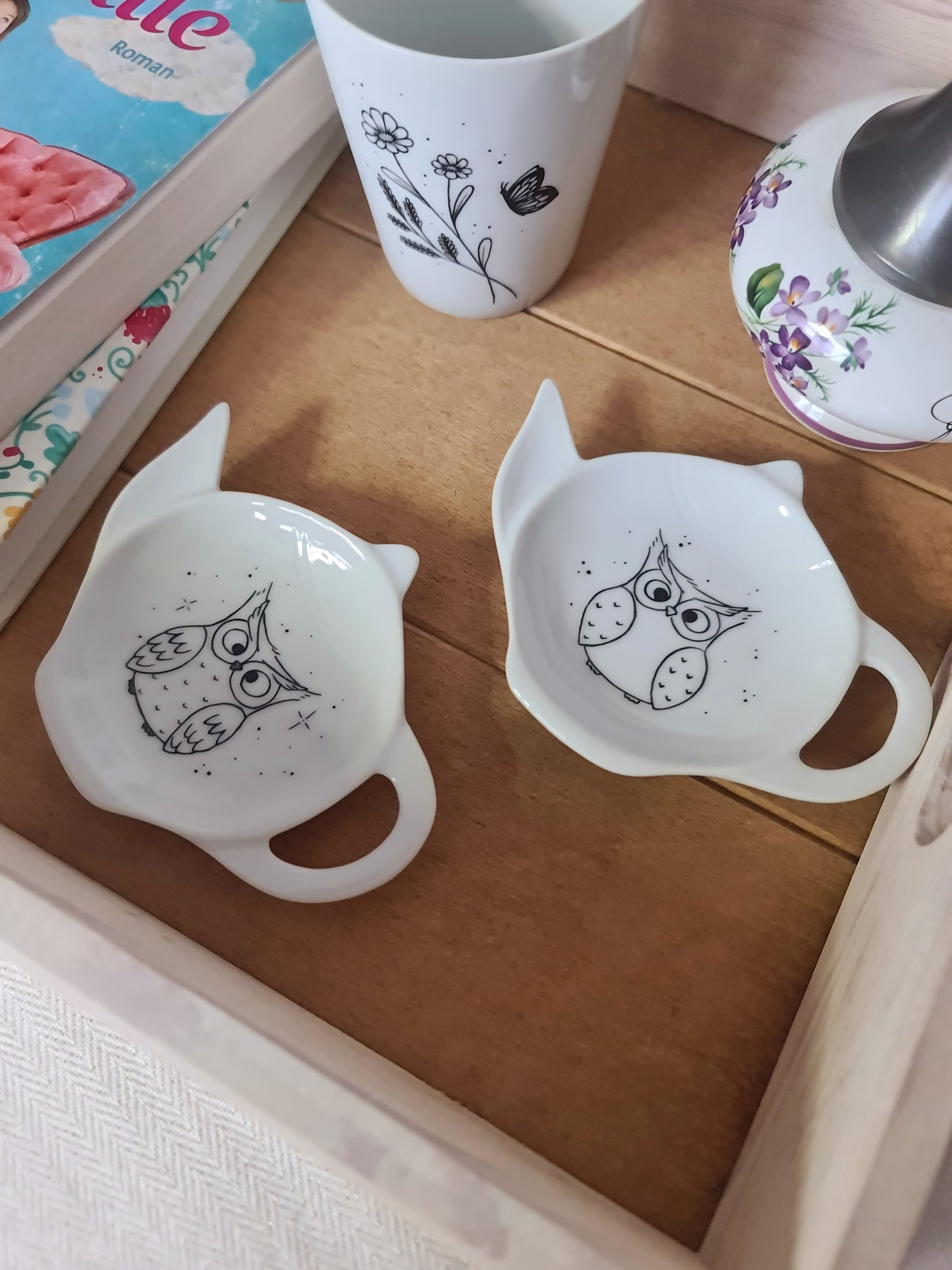 Repose sachet de thé en porcelaine - décor chouette peint à la main