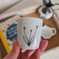 Tasse à expresso en porcelaine - décor Tulipes peint à la main