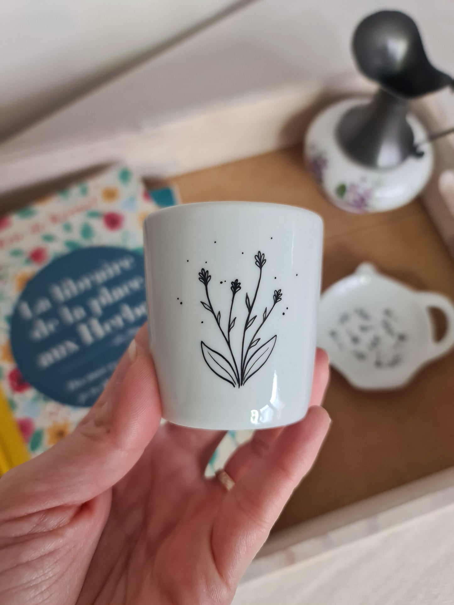Tasse à expresso en porcelaine - décor Fleurs épi peint à la main