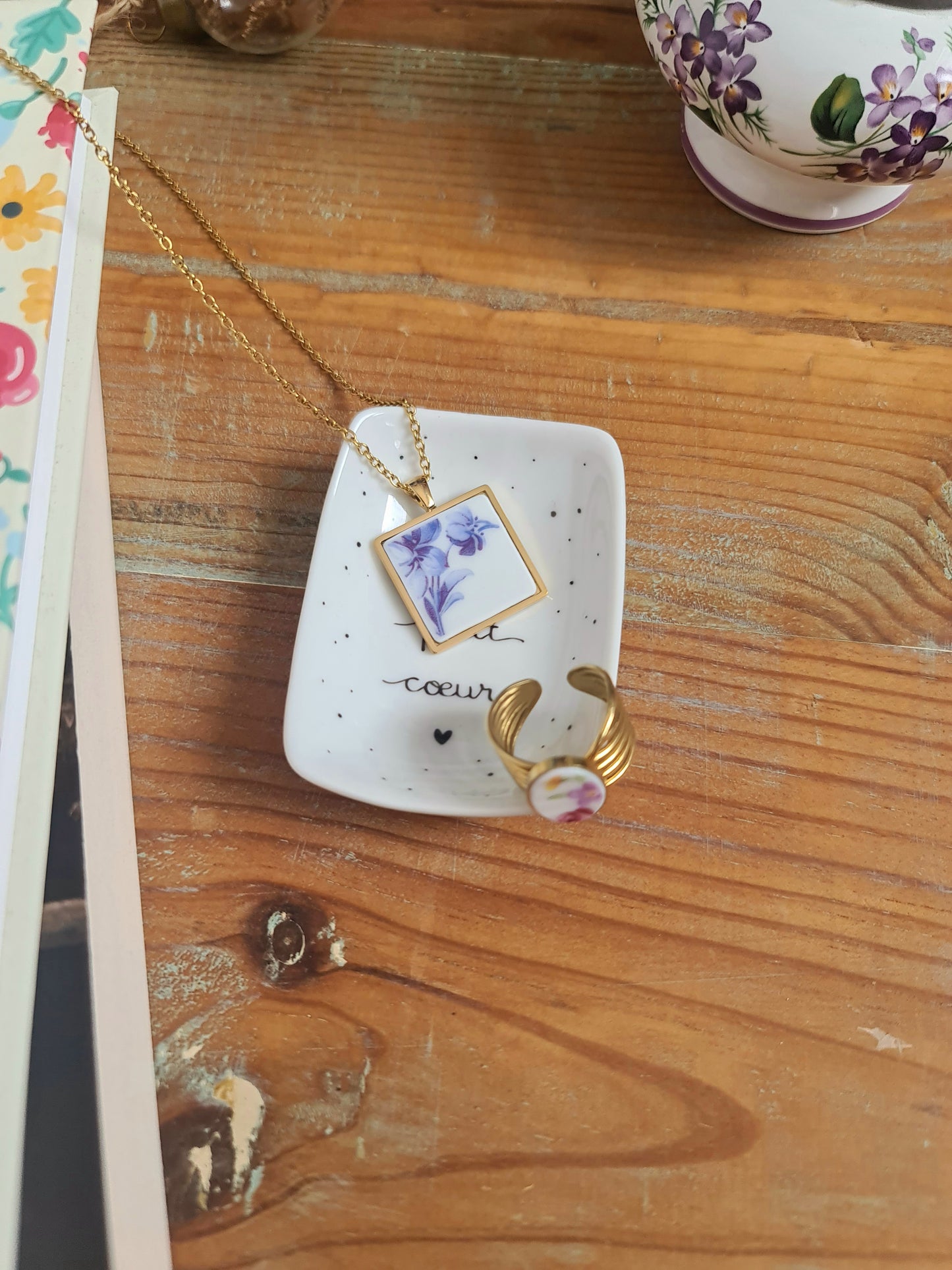 Coupelle à bijoux rectangle en porcelaine - décor "mon petit cœur" peint à la main