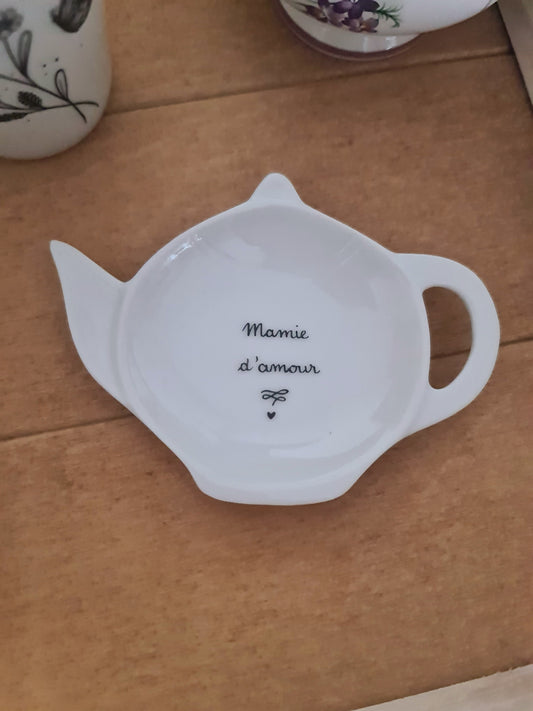 Repose sachet de thé en porcelaine - décor Arabesque "Mamie d'amour" peint à la main