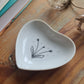 Coupelle cœur en porcelaine - décor Tulipes peint à la main