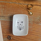 Coupelle à bijoux rectangle en porcelaine - décor marguerites peint à la main