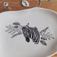 Petit plateau irrégulier en porcelaine - décor zèbre peints à la main