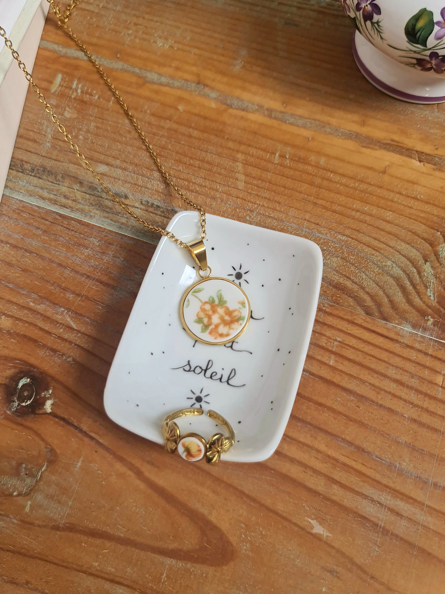 Coupelle à bijoux rectangle en porcelaine - décor "mon petit soleil" peint à la main