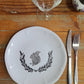 Assiette en porcelaine - décor écureuil peint à la main
