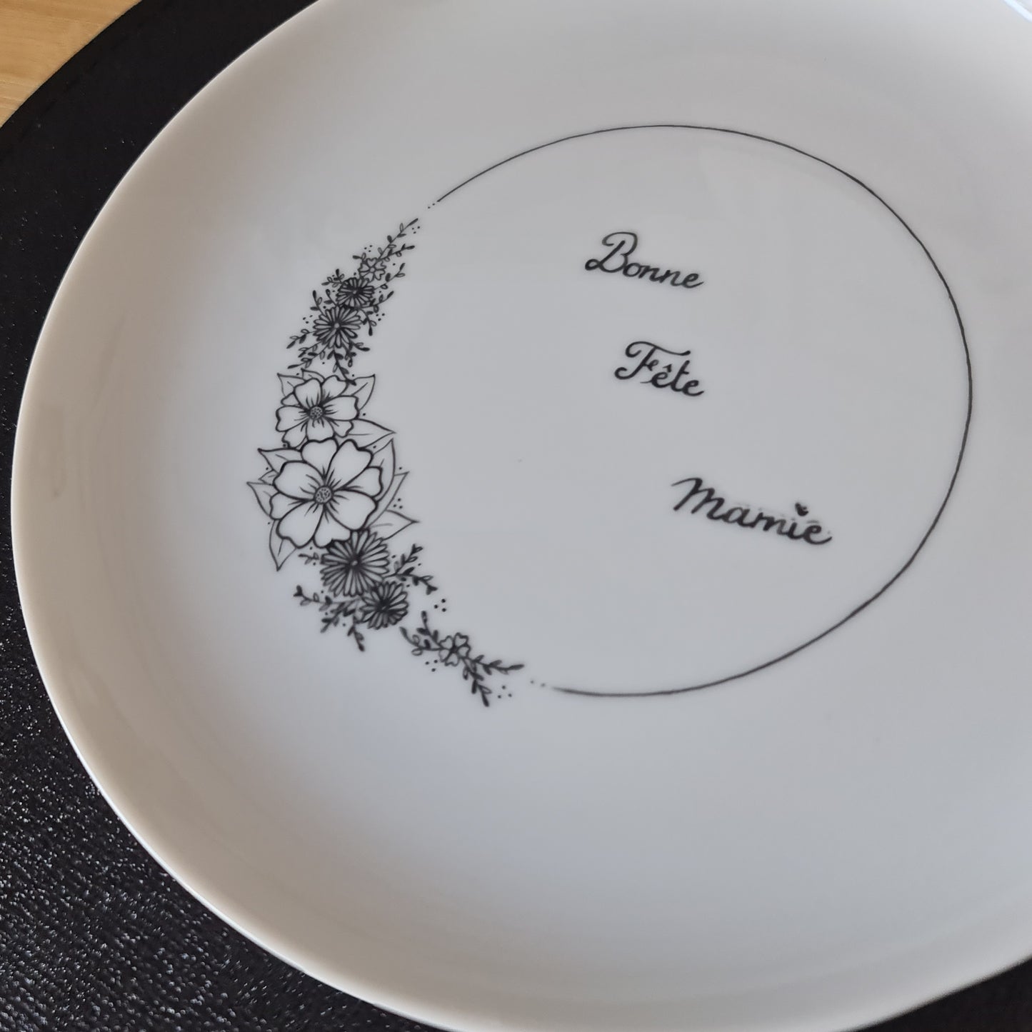 Assiette chinée - Couronne "Bonne Fête Mamie"